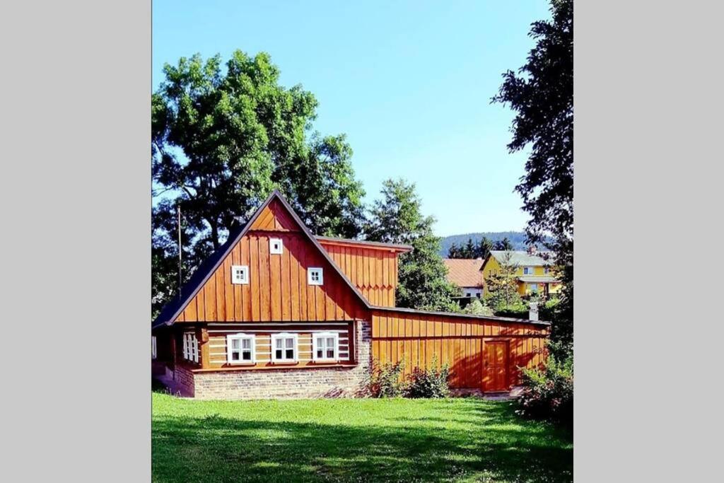 Chaloupka S Rodinnou Tradici Mezimesti Esterno foto