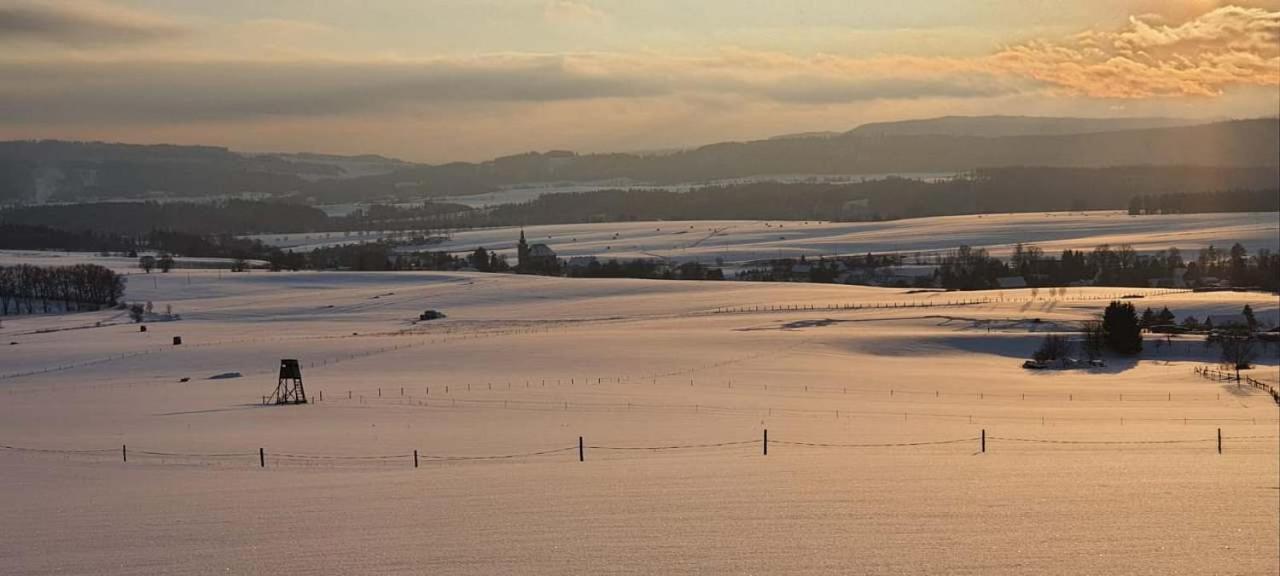 Chaloupka S Rodinnou Tradici Mezimesti Esterno foto